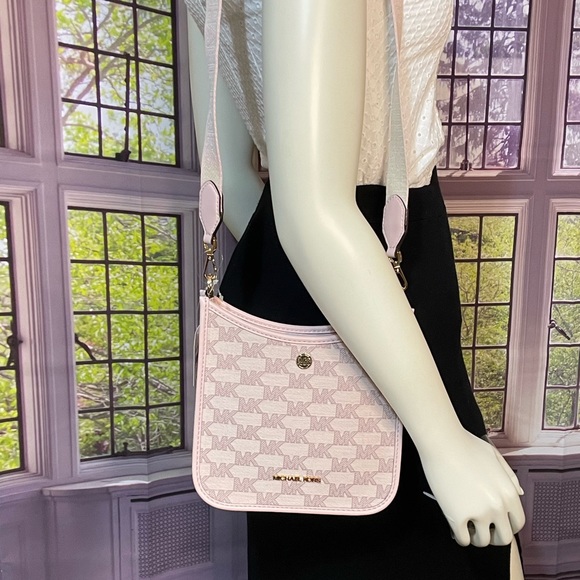 NWT Michael Kors Briley Logo Messenger Bag Crossbody Bag - Picture 8 of 13
